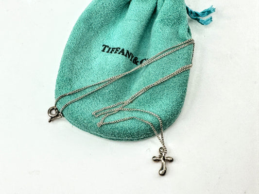 Vintage Tiffany & Co. Sterling Silver Cross Pendant Necklace with Pouch JR1707
