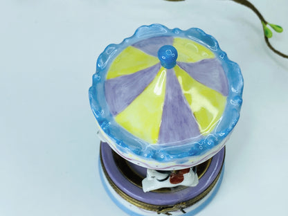 Marque Depose large France Limoges Merry-Go-Round trinket box 4" A457