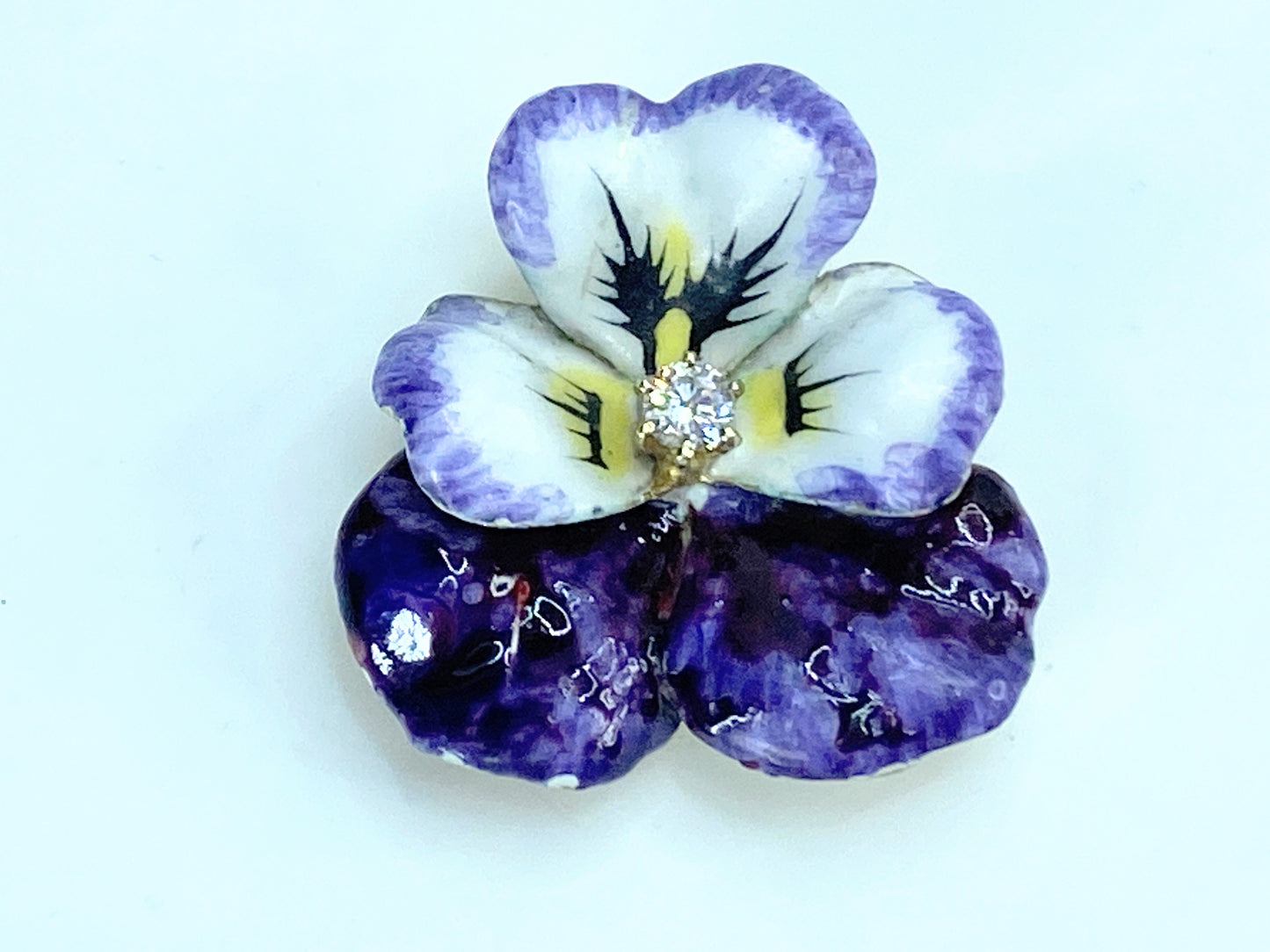 Enamel and Diamond Pansy Brooch 10.4g JR9156