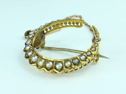 19th Century 18K Gold & Pearl Crescent Moon Brooch safety chain/pin 5.1g JR9961