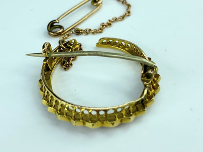 19th Century 18K Gold & Pearl Crescent Moon Brooch safety chain/pin 5.1g JR9961