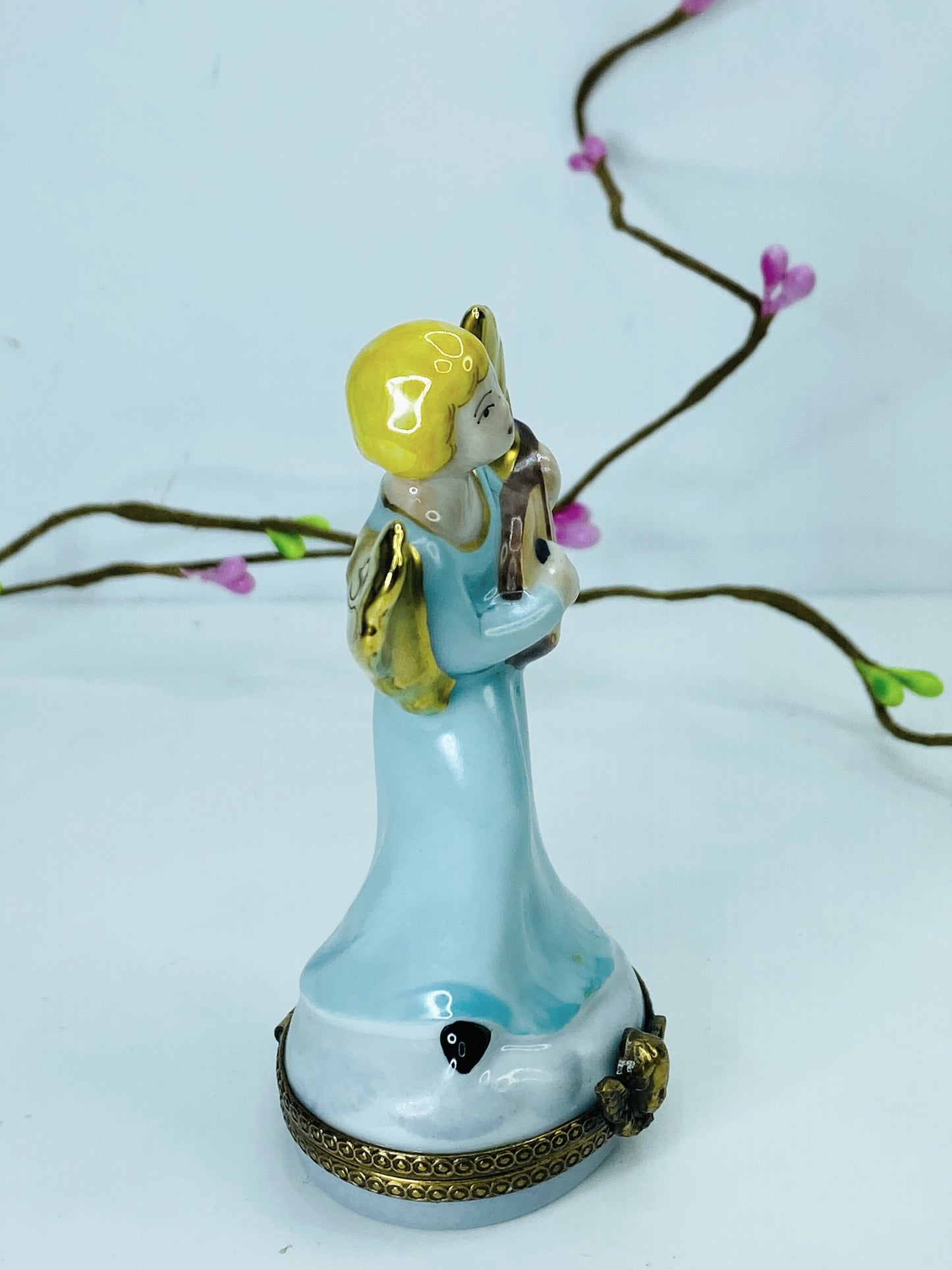 Rare Limoges France Peint Main playing Guitar Lute 3 1/2" A461