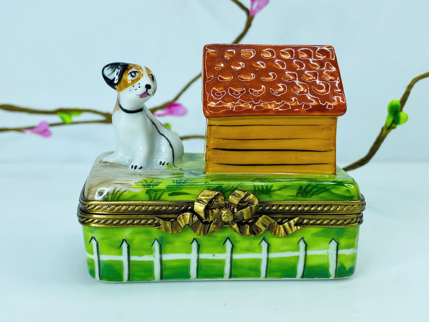 DOG and Dog House ~ Limoges Trinket Box ~ Parry Vielle (PV) 2.5" A462