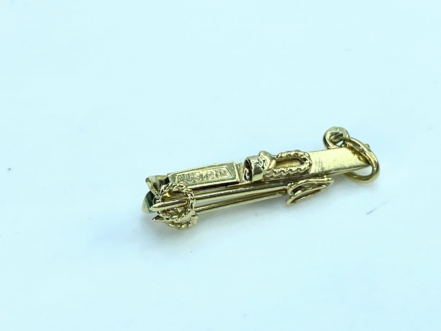 Skis and Poles 14 Karat Gold Vintage Charm Pendant JR9159