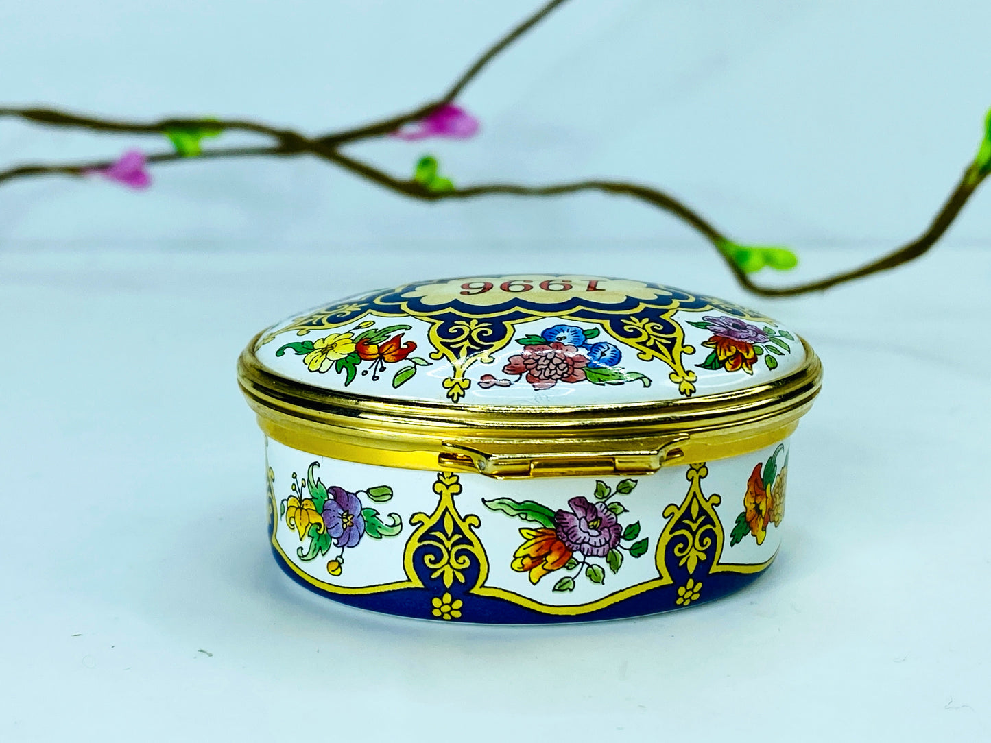 1996 Halcyon Days 'A Year to Remember' Annual Box 2.0" A464