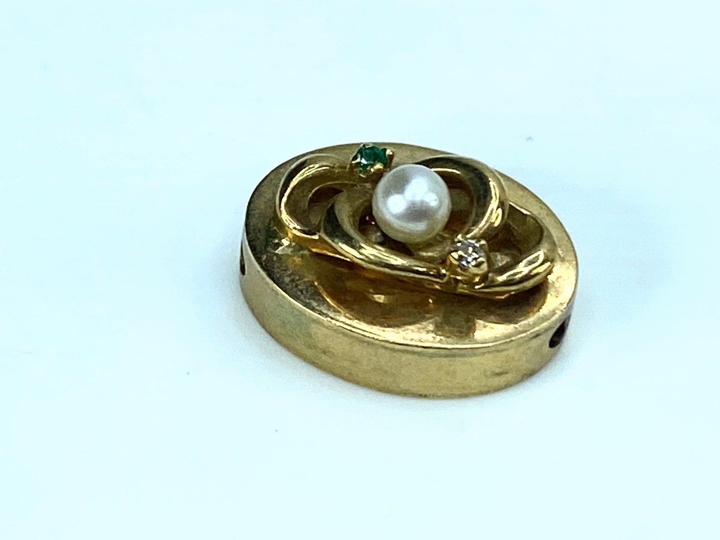 Vintage 14k yellow Cultured Pearl Emerald Diamond sliding charm JR9164