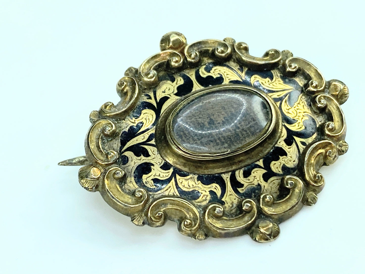 Victorian 15ct Gold Memorial Mourning Brooch hair storage locket brooch JR9969