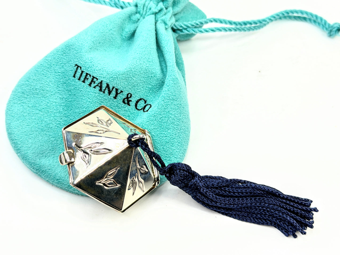 Rare Tiffany & Co Sterling Silver Hex Pill Trinket Box Tassel Italy SS329