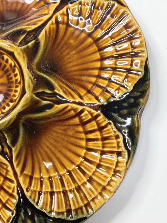 Mid 20th century Oyster Plates In Barbotine Sarreguemines France 9.25" A440