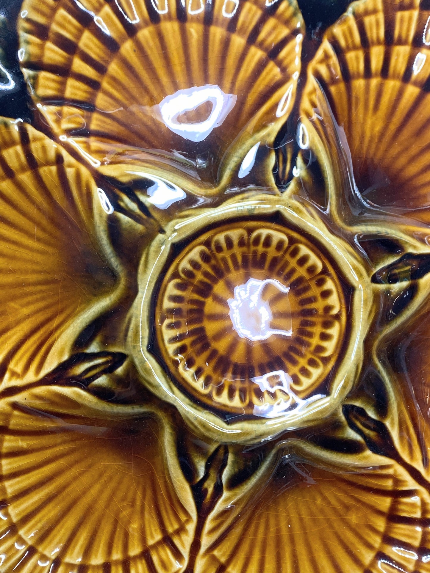 Mid 20th century Oyster Plates In Barbotine Sarreguemines France 9.25" A440