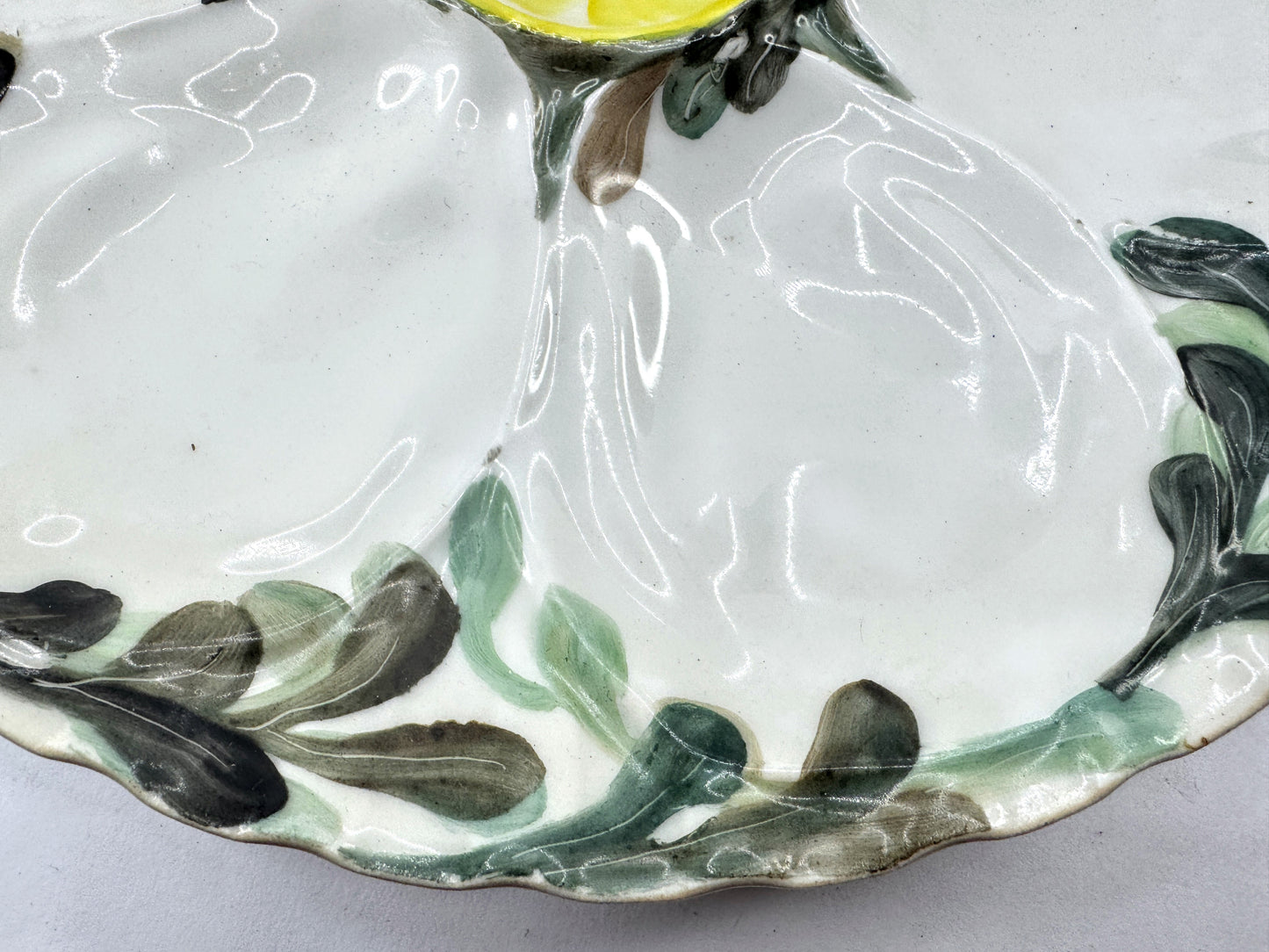 Antique French Porcelaine de Paris Lemon Majolica Oyster Plate 9" A977