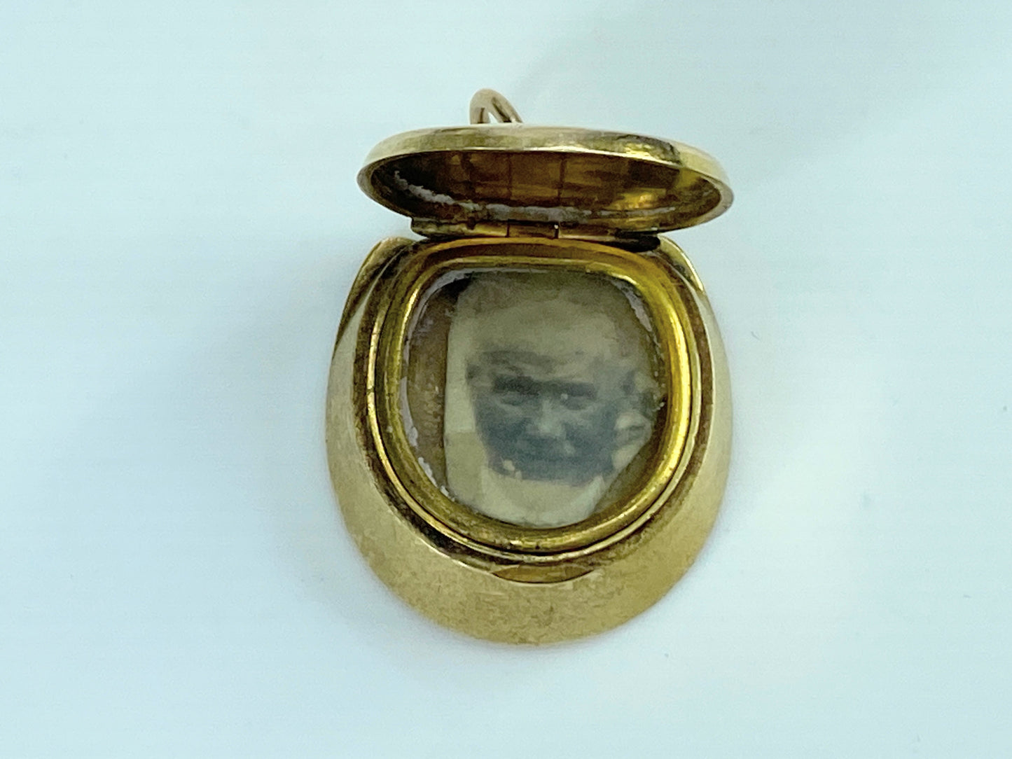 Early 20th century Horseshoe Locket pendant in 15K yellow gold 9.1g JR9974