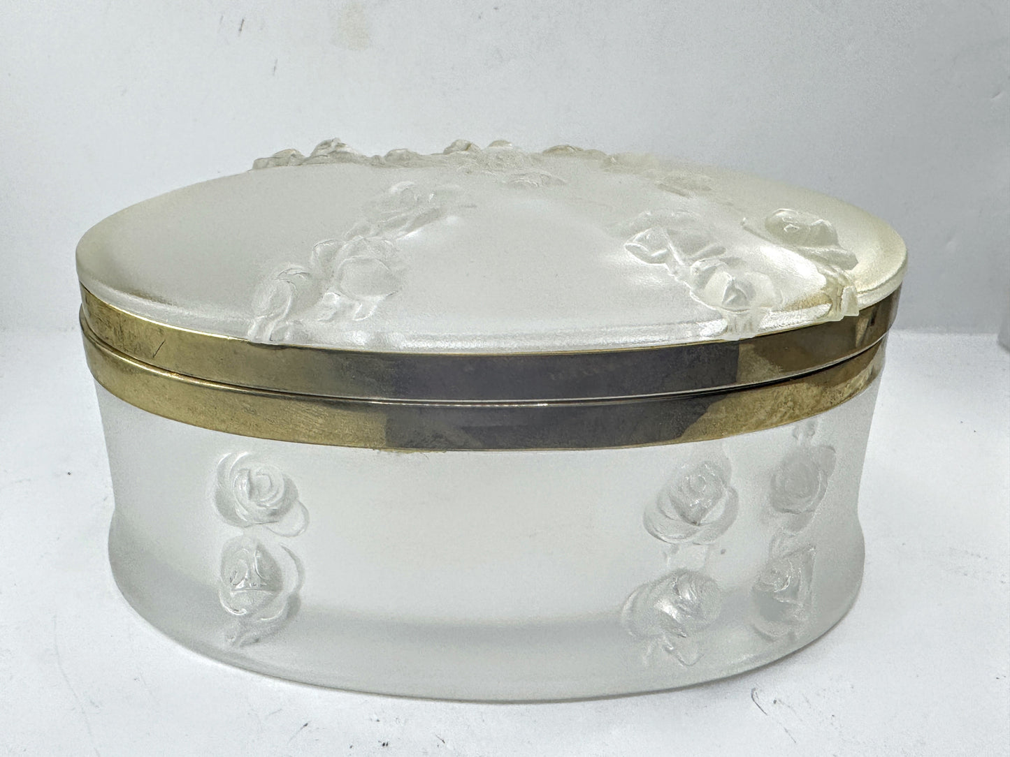 Vintage Lalique Coppelia Frosted Crystal Rose hinged Oval Jewelry Mint Box A979