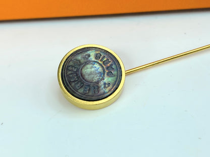 Hermes Vintage Gold Plated Cloud De Selle Mother of Pearl Pin in box GS700