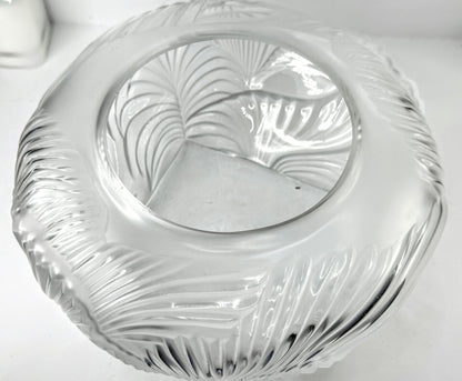 Lalique Crystal Saint Cloud Acanthos Leaves Vase Mint A981