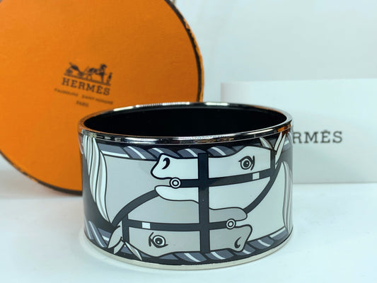 Hermès vintage Enamel wide Bangle – Equestrian Motif, Black & White in box GS702