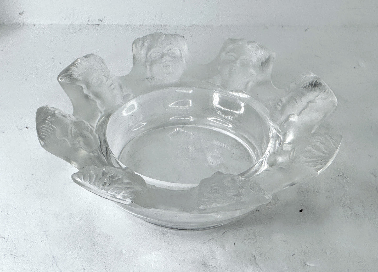Vintage Lalique St Nicholas Frosted Crystal Cherub Faces Ashtray A982