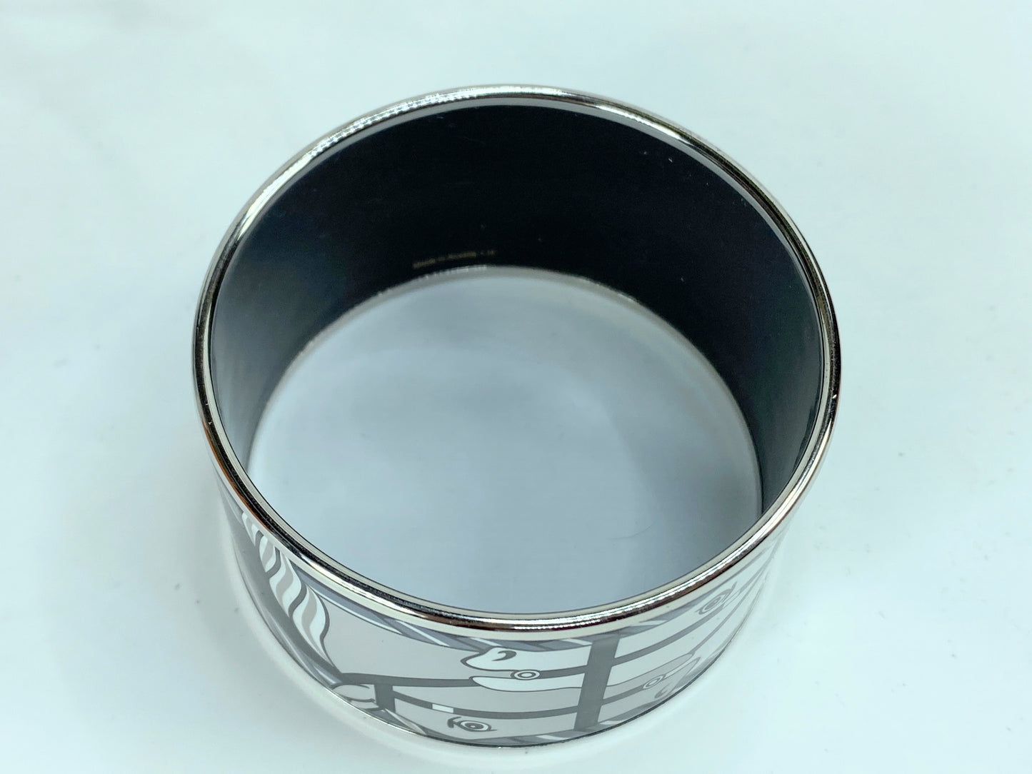 Hermès vintage Enamel wide Bangle – Equestrian Motif, Black & White in box GS702