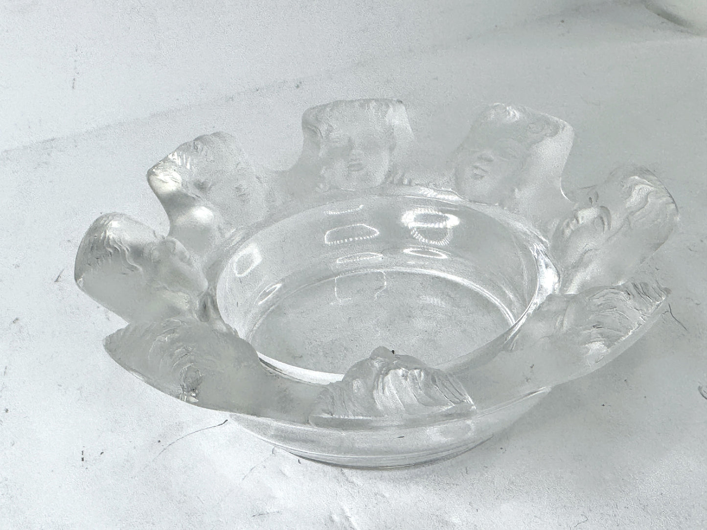 Vintage Lalique St Nicholas Frosted Crystal Cherub Faces Ashtray A982