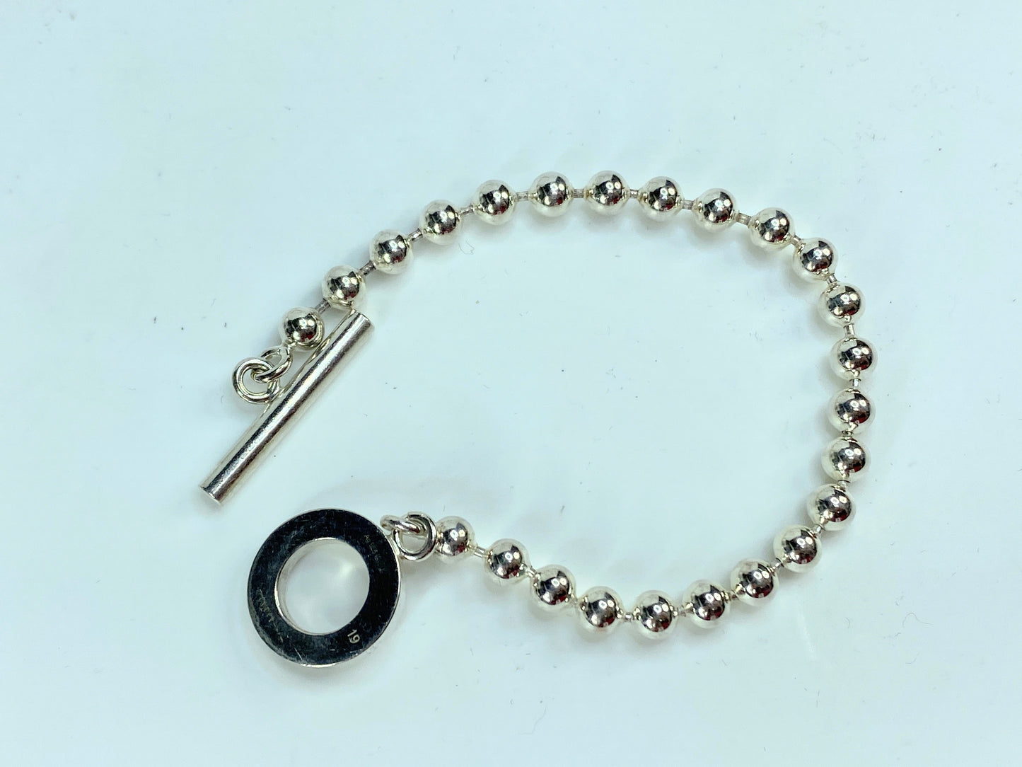Vintage Gucci Sterling Silver Beaded Chain Circle Toggle clasp bracelet JR1088