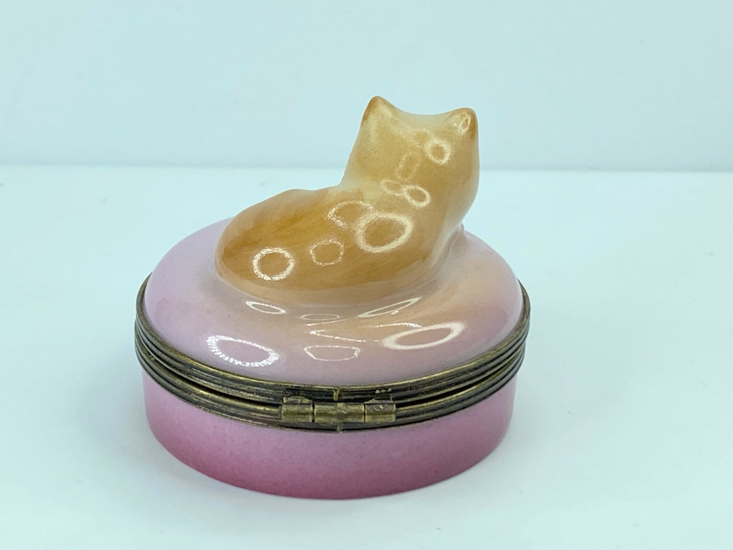 Limoges Castel Cat Trinket Box Peint Main France Vivid Green Eyes  2" A320