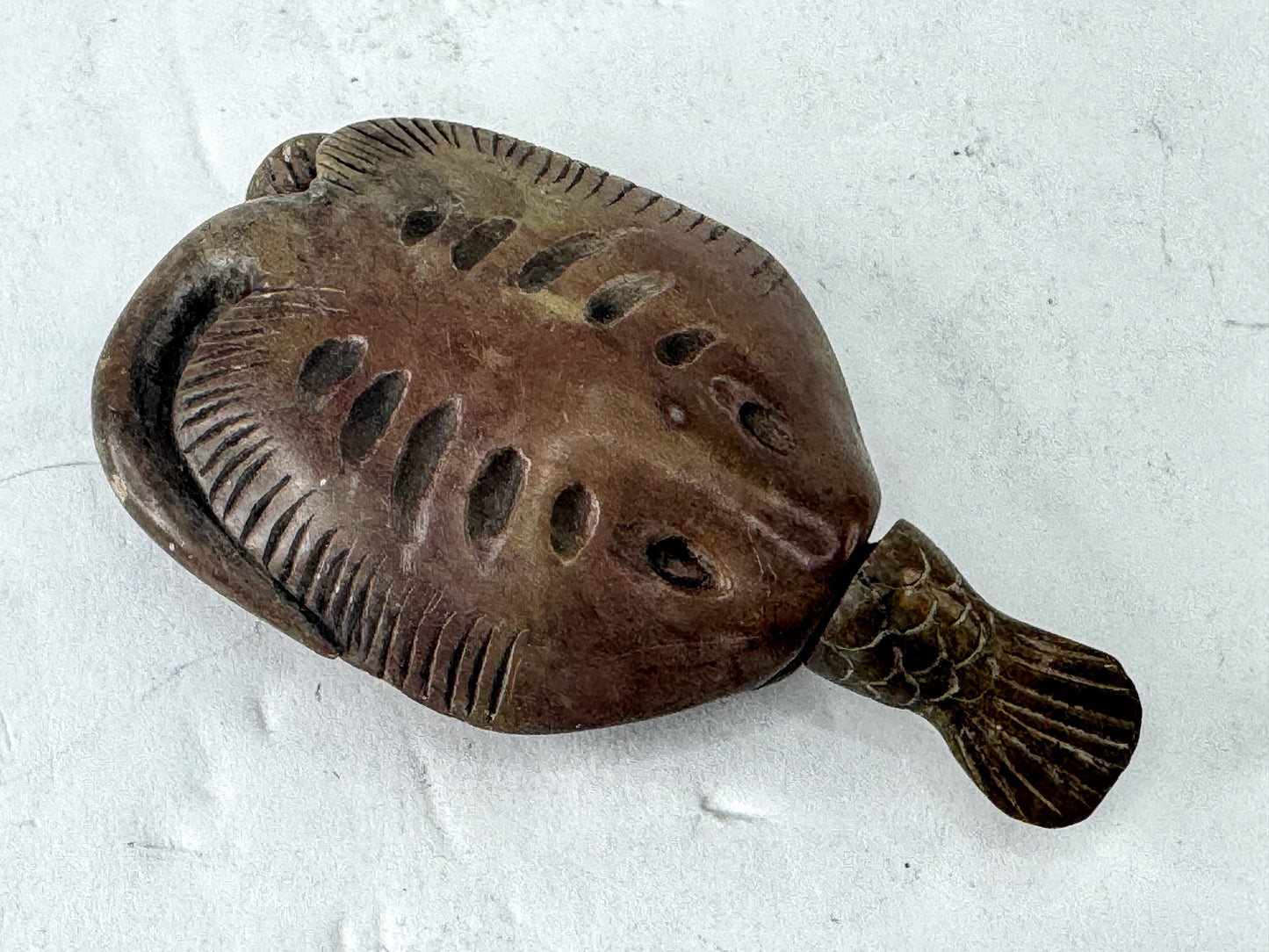 Antique Chinese Carved Agate Turtle-Fish Form Snuff Bottle A999