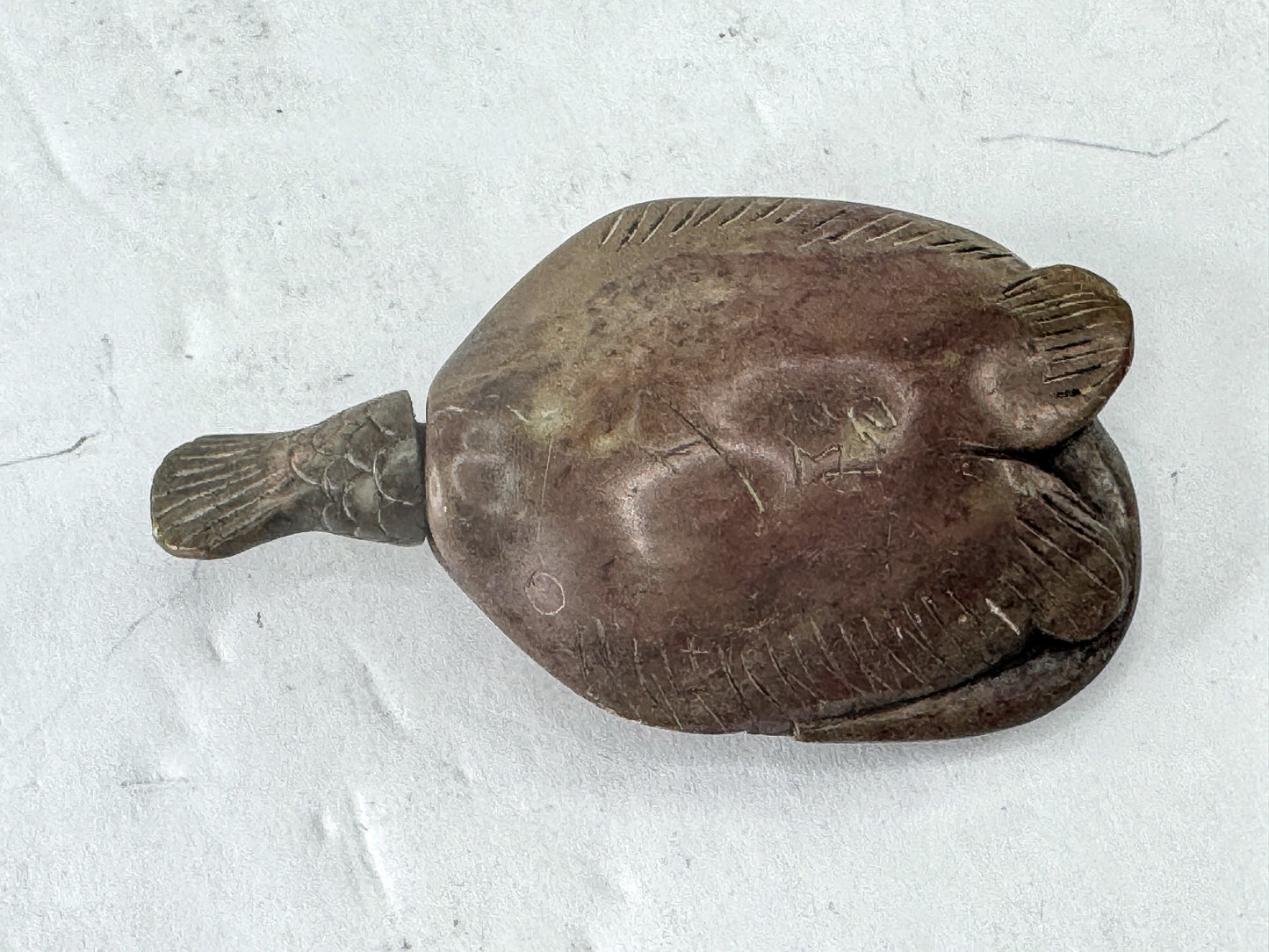 Antique Chinese Carved Agate Turtle-Fish Form Snuff Bottle A999