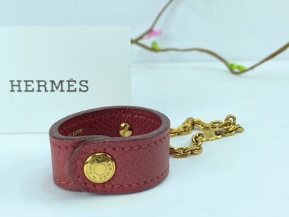 Vintage Authentic Hermès Glove Holder in Rouge Leather w/ Gold-Tone Chain GS709