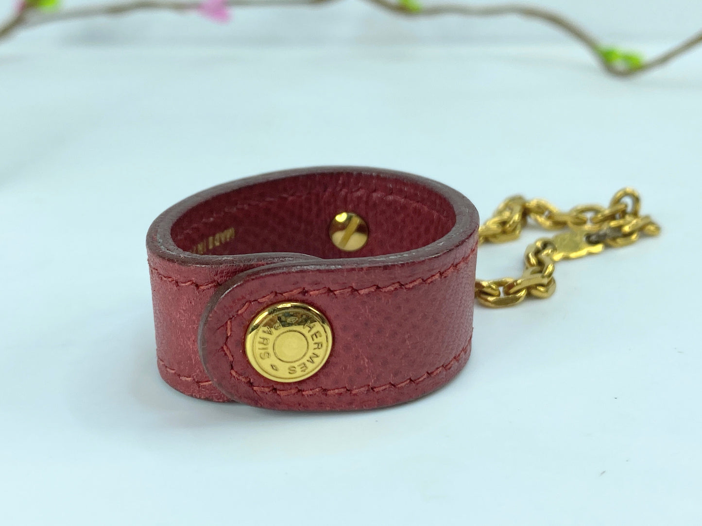 Vintage Authentic Hermès Glove Holder in Rouge Leather w/ Gold-Tone Chain GS709