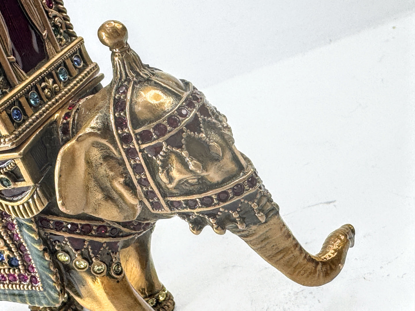 Vintage Bergi Limited Edition Jeweled Elephant Trinket Box SS377