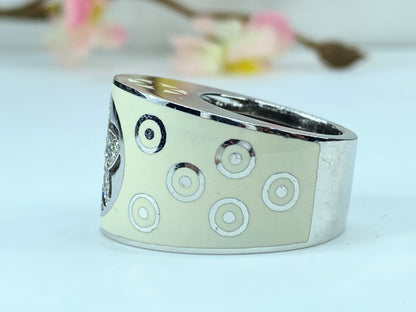 La nouvelle Bague Diamond Star Enamel 18K white gold ring JR9223