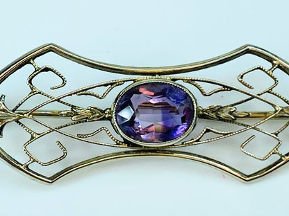 Art Deco 14K oval Amethyst Open work geometric design brooch