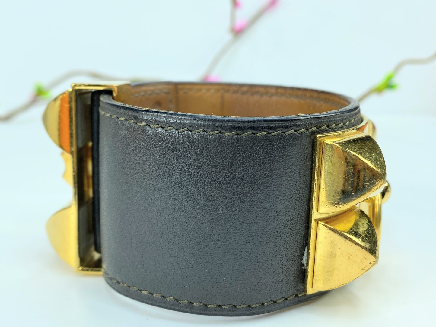 Hermès Vintage Collier de Chien Black Leather Cuff with Gold-Tone Hardware GS714
