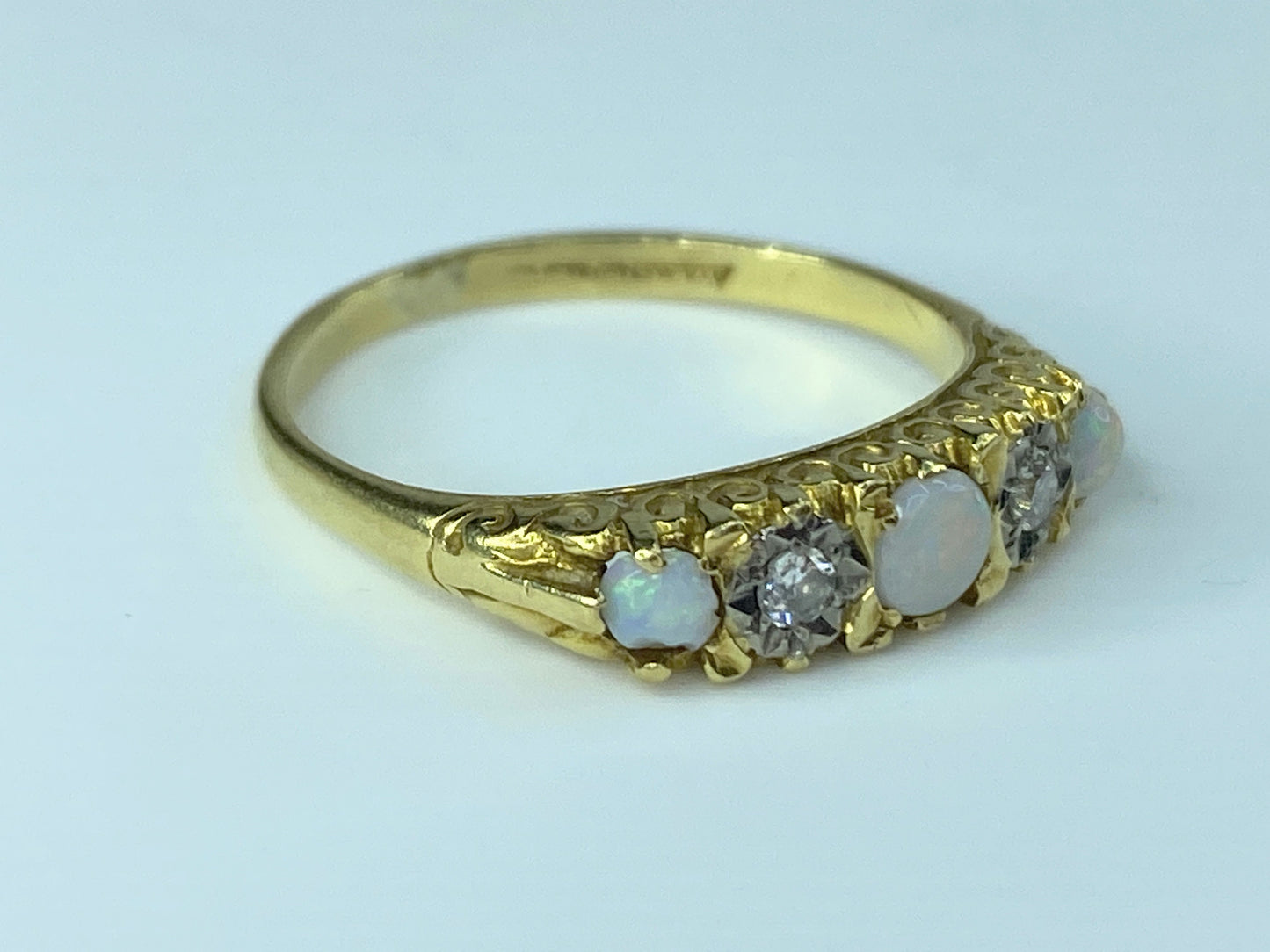 Antique Victorian Opal Full Cut Diamond Ring in 18K Gold ring 3.2g s7.25 JR9992