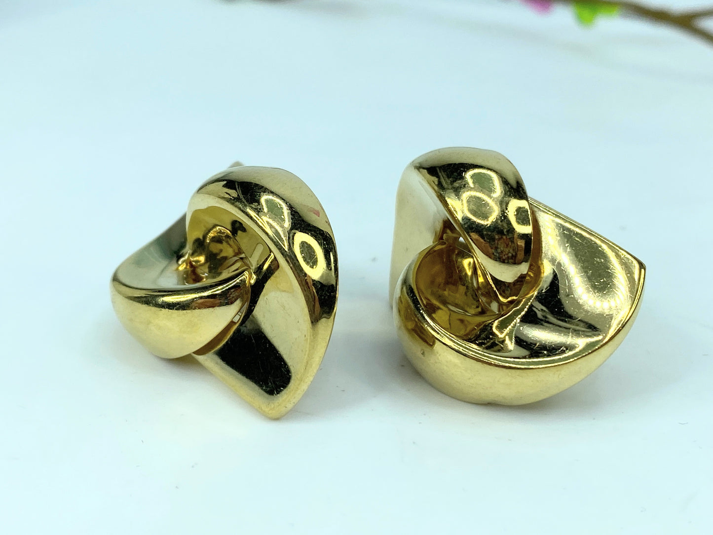 Vintage CHRISTIAN DIOR Signed Gold Plated CD Logo Clip On Earrings GS659