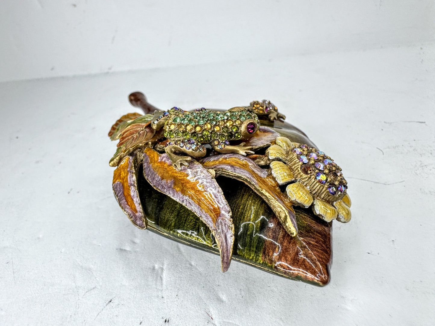 Jay Strongwater Swarovski Crystal Jeweled Frog Leaf Enamel Trinket Box SS385