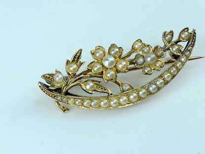 Early 20th Century 15K Split Pearl Floral crescent brooch 5.7g 1 1/2" JR9995