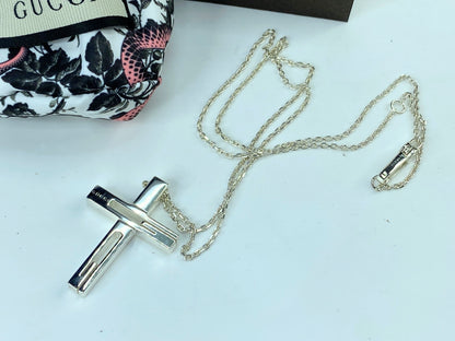Vintage GUCCI sterling silver cut-out Cross pendant necklace 19" 11.4g Bag GS662