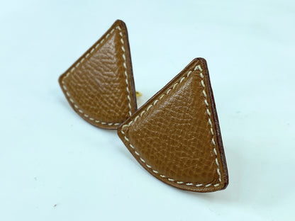 Vintage Hermès Caramel Swift Triangular Earrings in box GS663