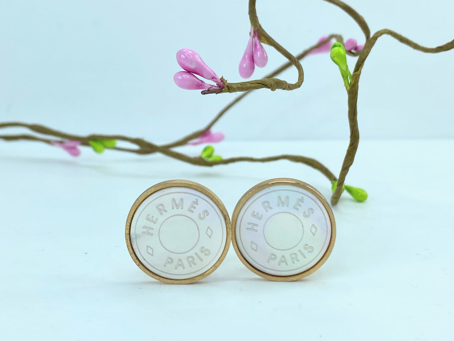 Vintage Hermes Clou de Selle Mother of Pearl Clip-on Earrings in box GS664