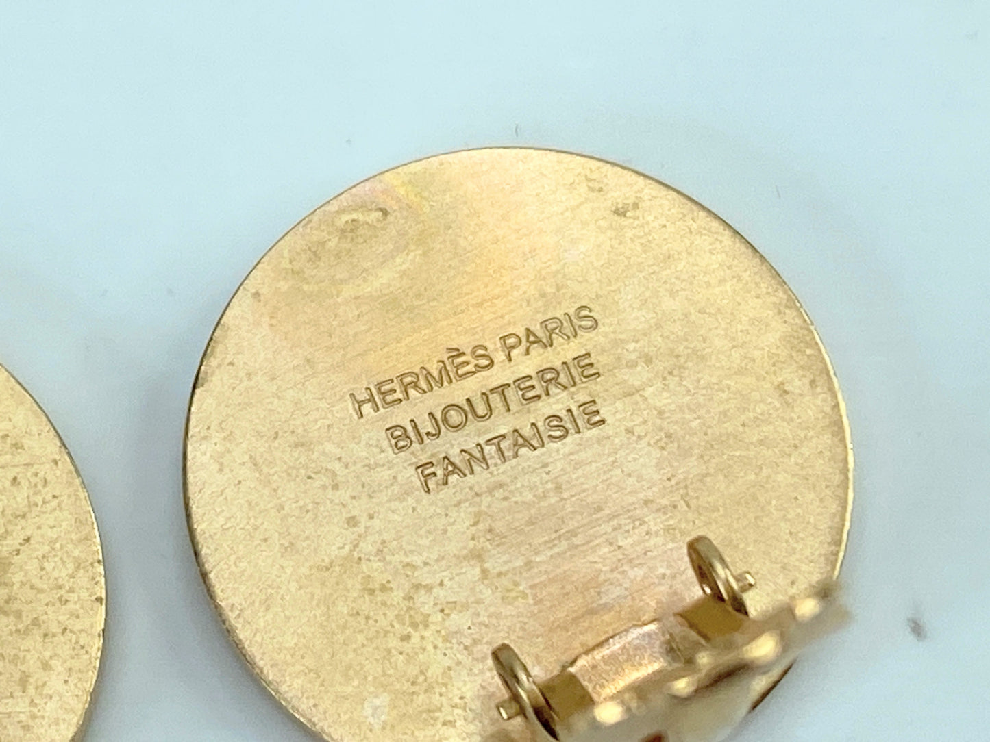 Vintage Hermes Clou de Selle Mother of Pearl Clip-on Earrings in box GS664