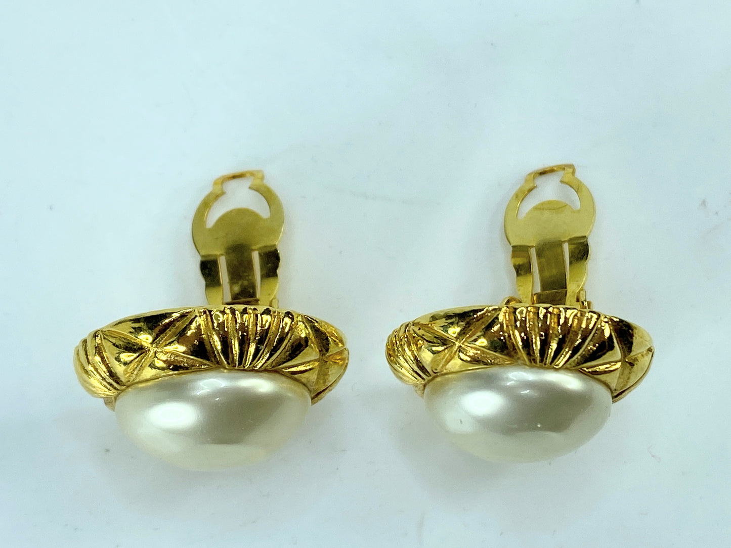 Vintage c1990 CHANEL Earrings Faux Pearl Vintage GP Gold clip on earrings GS667