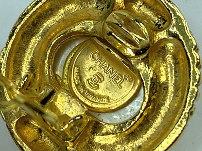 Vintage c1990 CHANEL Earrings Faux Pearl Vintage GP Gold clip on earrings GS667