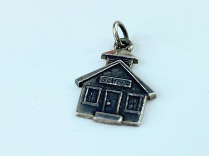 James Avery Sterling Silver School House Charm Retired 2.1g 7/8" JR0002