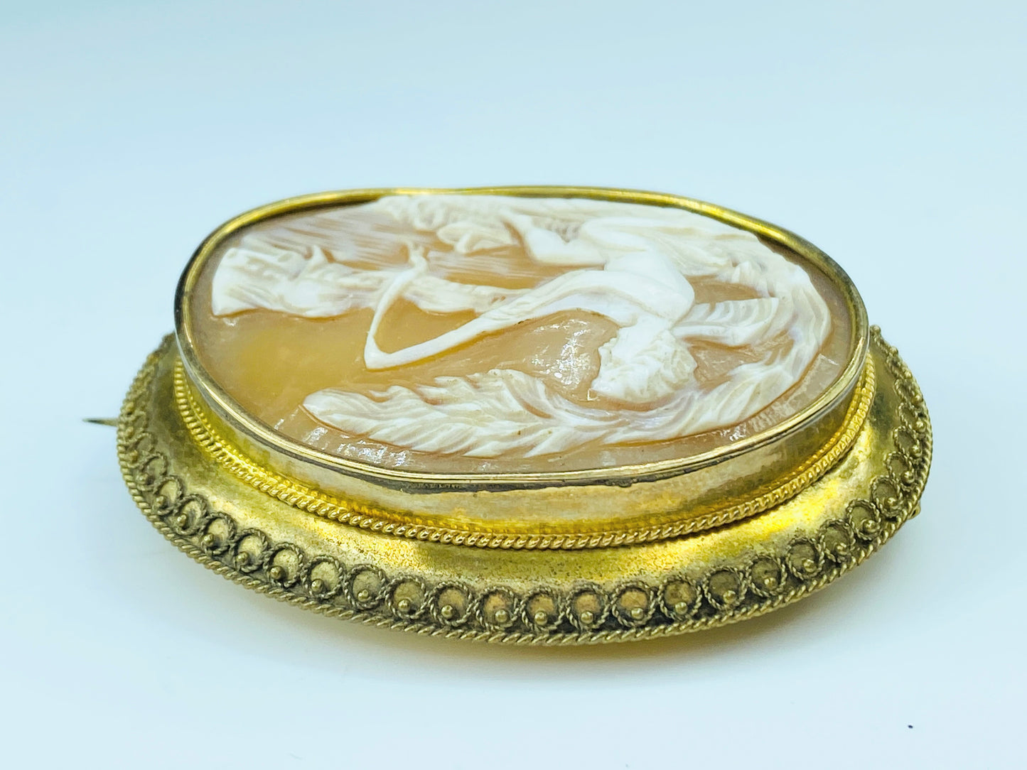 Antique Cameo Brooch, 14k Yellow Gold vacant locket 32.7g 2.4"x2"x0.6"