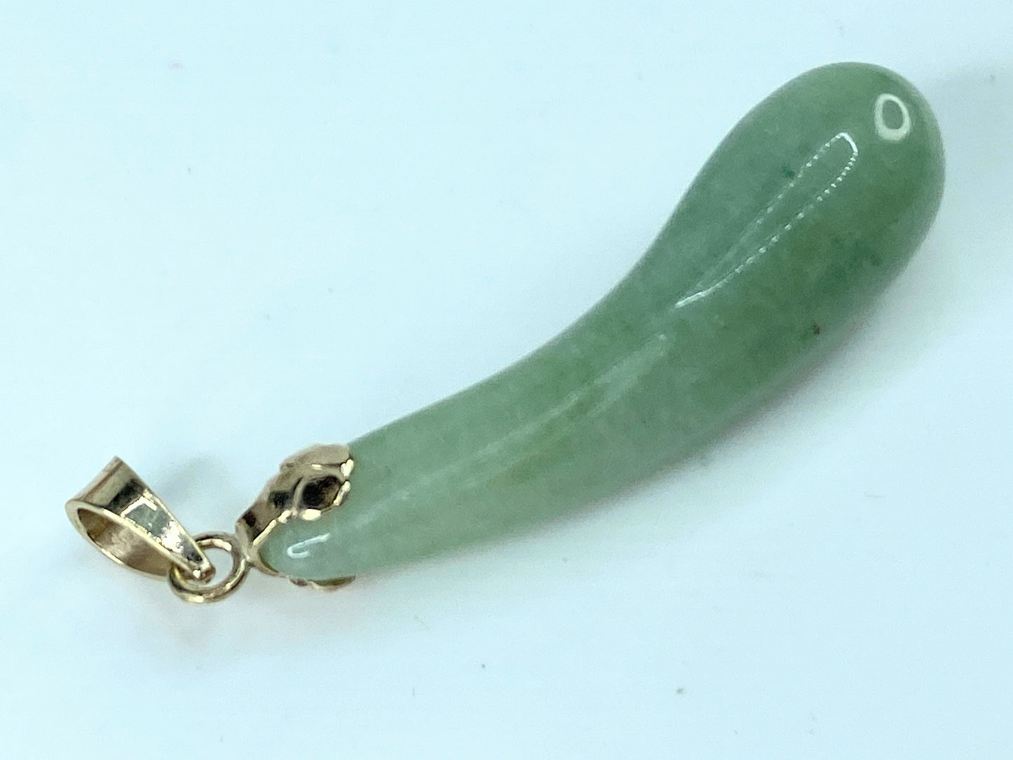 14K yellow gold 11.2ct Jadeite Eggplant Pendant 5.7g 1 1/4" 5.45mm JR0003