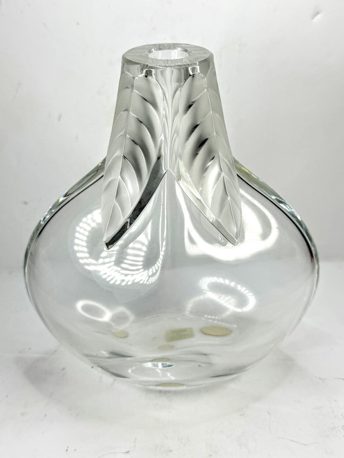 Art GlassVintage Lalique France Frosted Crystal Osumi Leaf Vase mint A984