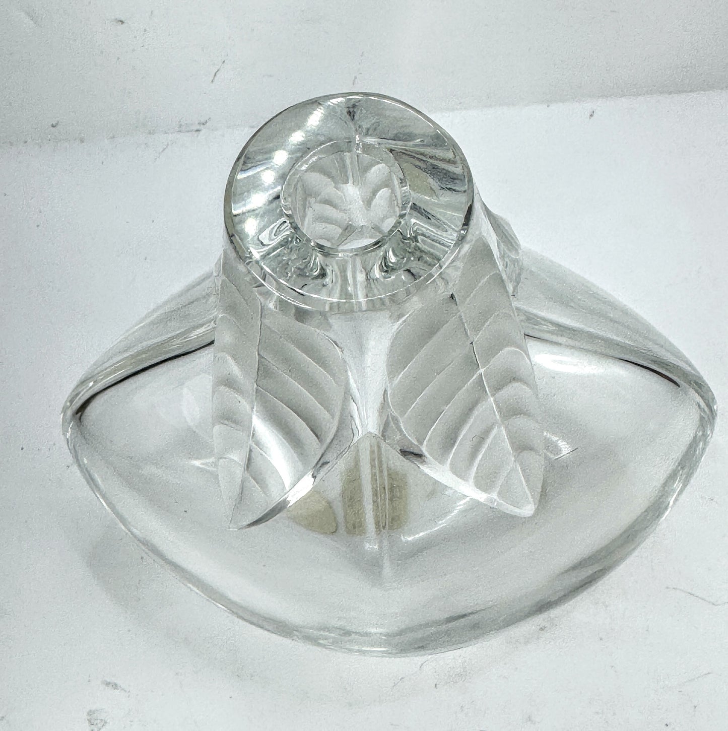 Art GlassVintage Lalique France Frosted Crystal Osumi Leaf Vase mint A984