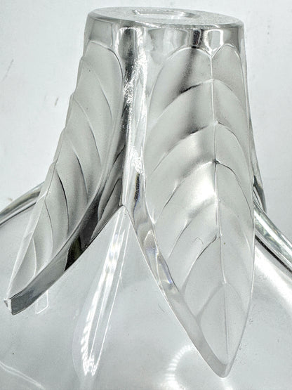 Art GlassVintage Lalique France Frosted Crystal Osumi Leaf Vase mint A984