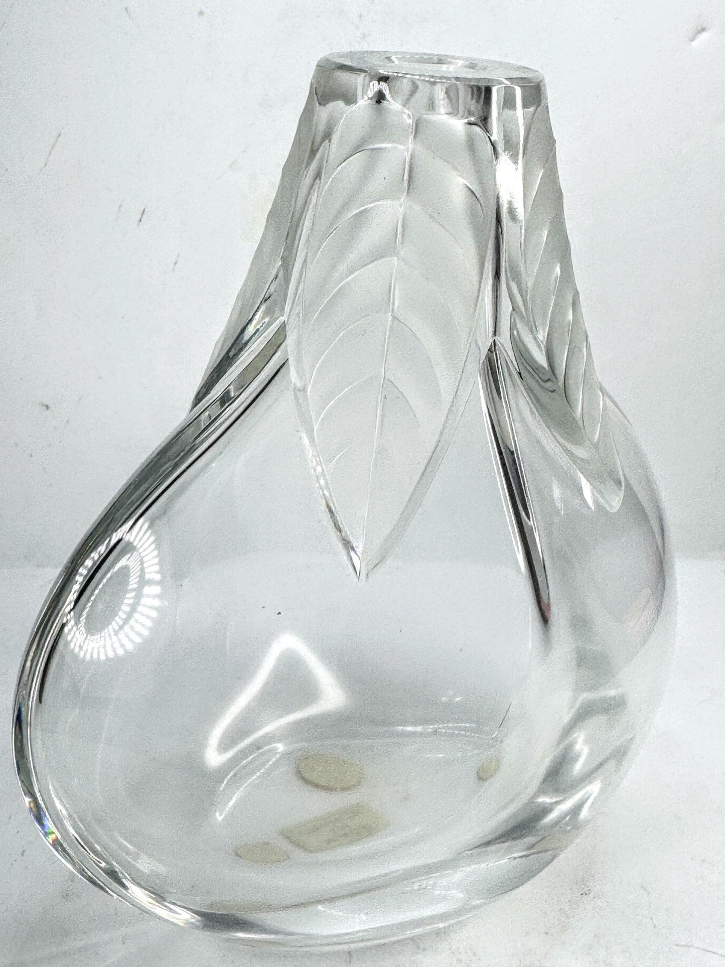 Art GlassVintage Lalique France Frosted Crystal Osumi Leaf Vase mint A984